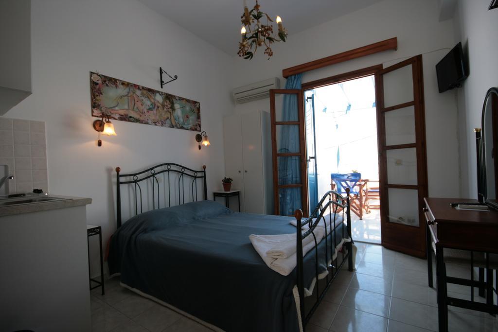 Studios Bourgos Naxos City Eksteriør billede